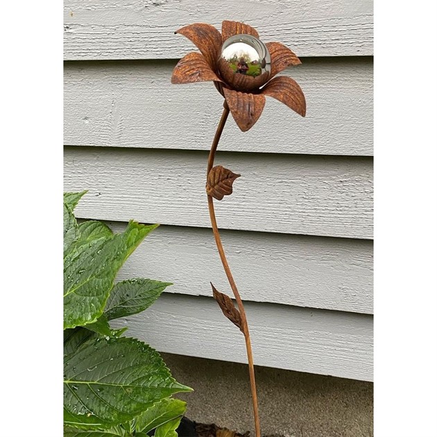 3d-blomma på pinne med spetsiga blad