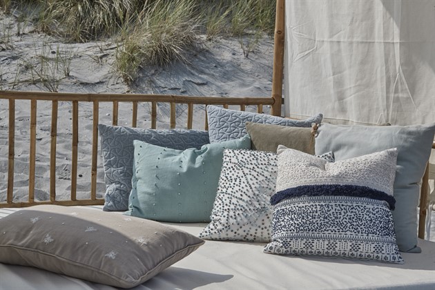 Sera cushion 50x35 cm 4/6