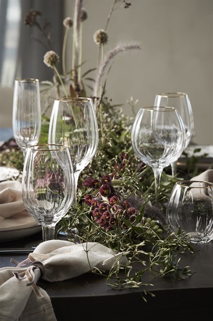 vitvinsglas med guldkant 3/5